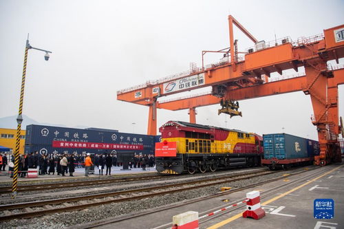 新華全媒 丨成渝開(kāi)行中老鐵路國(guó)際貨運(yùn)班列