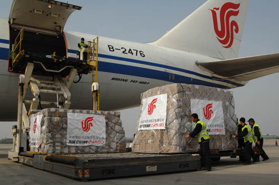 國(guó)航貨運(yùn)包機(jī)緊急執(zhí)飛中國(guó)政府援墨物資運(yùn)送